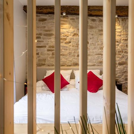 Cocon A Bulles Chic Vue Cathedrale Avec Spa-Jacuzzi Chartres Exterior foto