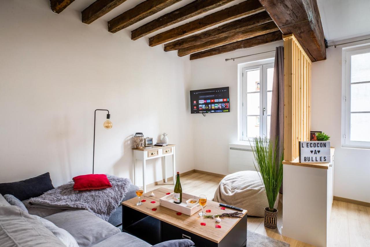 Cocon A Bulles Chic Vue Cathedrale Avec Spa-Jacuzzi Chartres Exterior foto